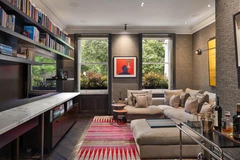 4 bedroom flat for sale, Cadogan Place, London