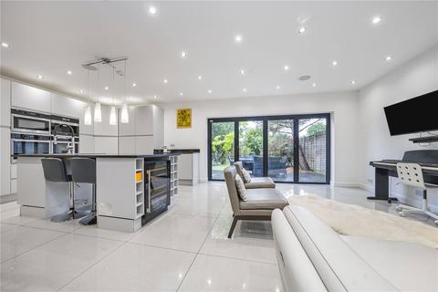 5 bedroom link detached house for sale, Hollington Crescent, New Malden, KT3