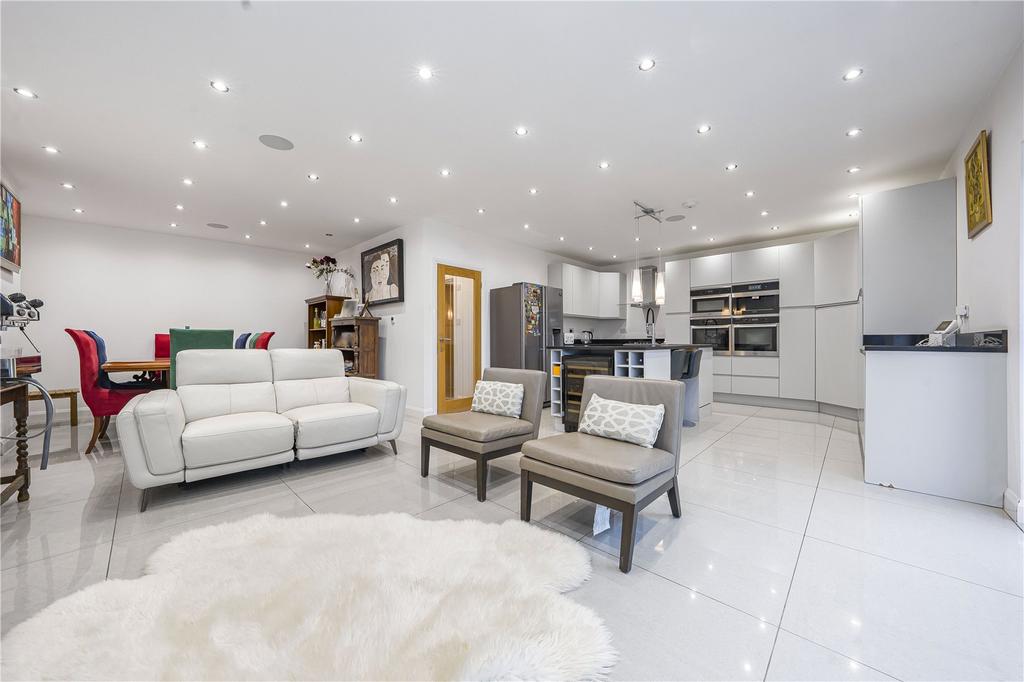Kitchen/Family Room