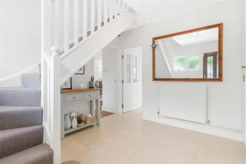 4 bedroom detached house for sale, Blacklow Road, Warwick