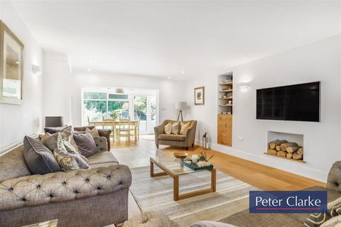 4 bedroom detached house for sale, Blacklow Road, Warwick