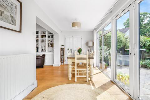 32 Blacklow Road, Warwick, CV34 5SX
