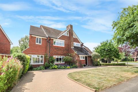 4 bedroom detached house for sale, Blacklow Road, Warwick