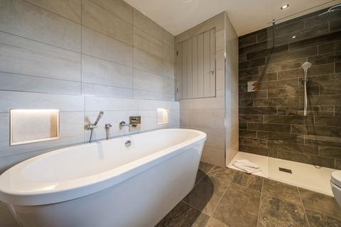 2 bedroom terraced house for sale, Gilthroton Hayloft