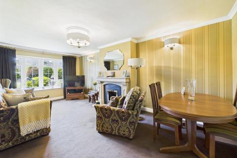 14 Cliffe Avenue, Harden, Bingley, BD16 1LN