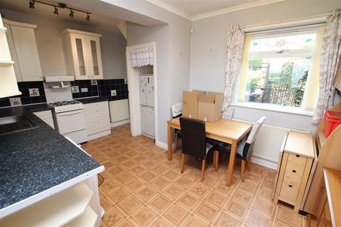 24 Blakehill Avenue, Bradford, BD2 3JT