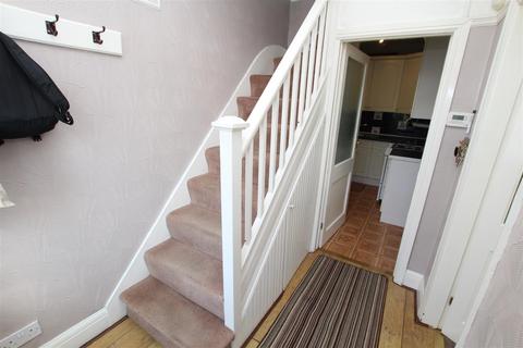 24 Blakehill Avenue, Bradford, BD2 3JT