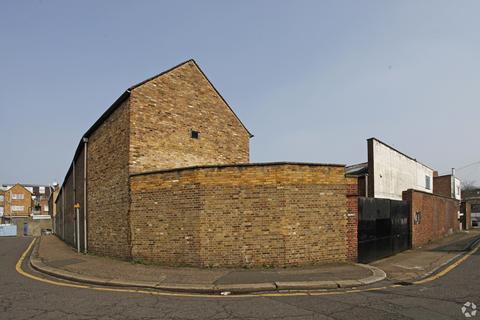 Industrial development to rent, Brent Way Brentford TW8 8AT