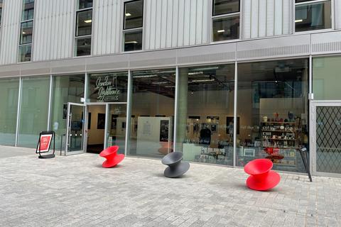 Property to rent, Orchard Pl London E14 0JU