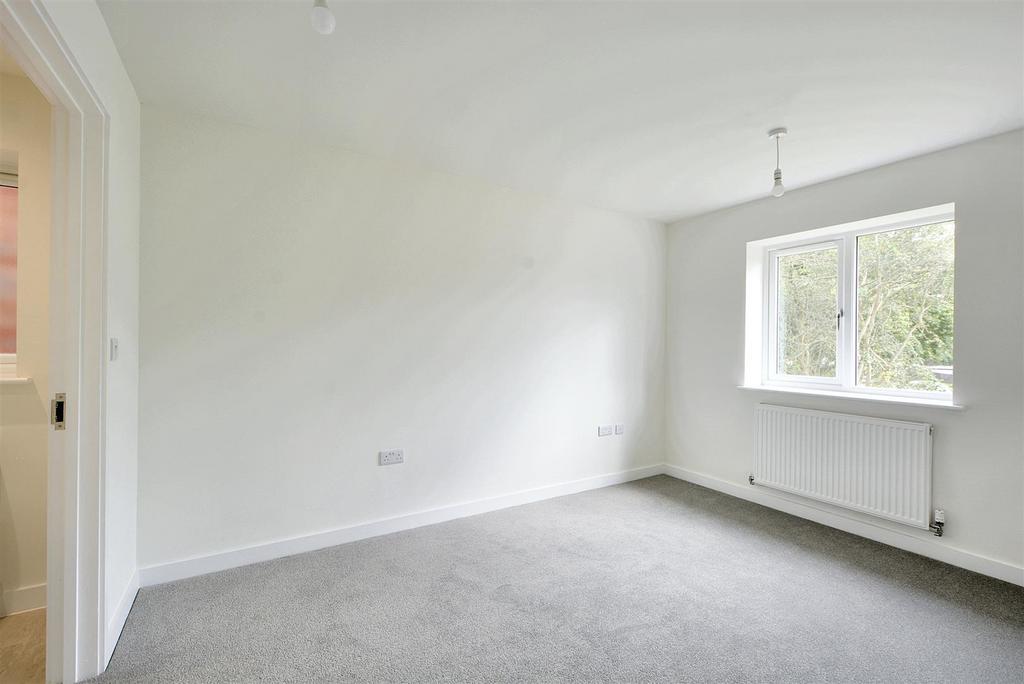 Bedroom 1 1.jpeg