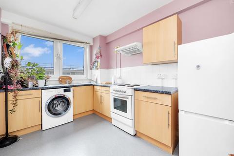 1 bedroom apartment for sale, Tuscan House, Knottisford Street, London, E2