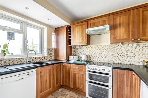19 Kingsdown Road, Sutton, SM3 8NZ