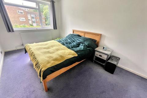 3 bedroom flat for sale, East Cliff