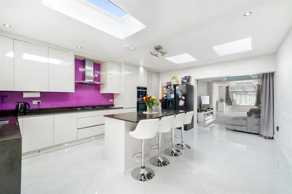 55 Bourne View - LBDGk Xqw Ua Uuhcmca LMs.jpg