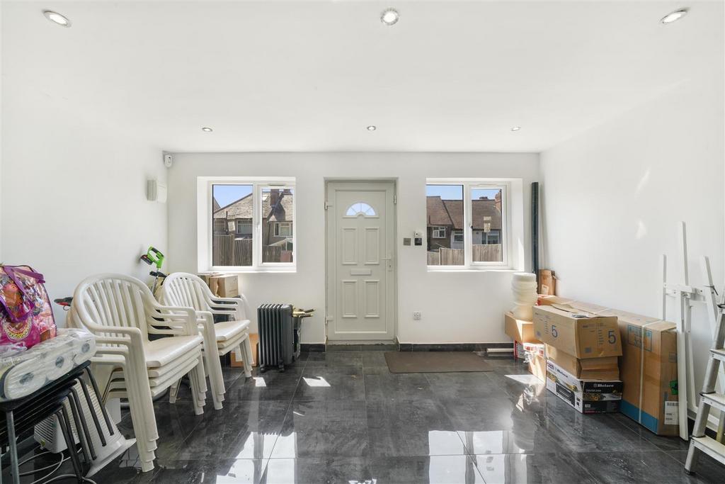 55 Bourne View - Rp2 S9 TLKj PIo WJSWyy Va.jpg