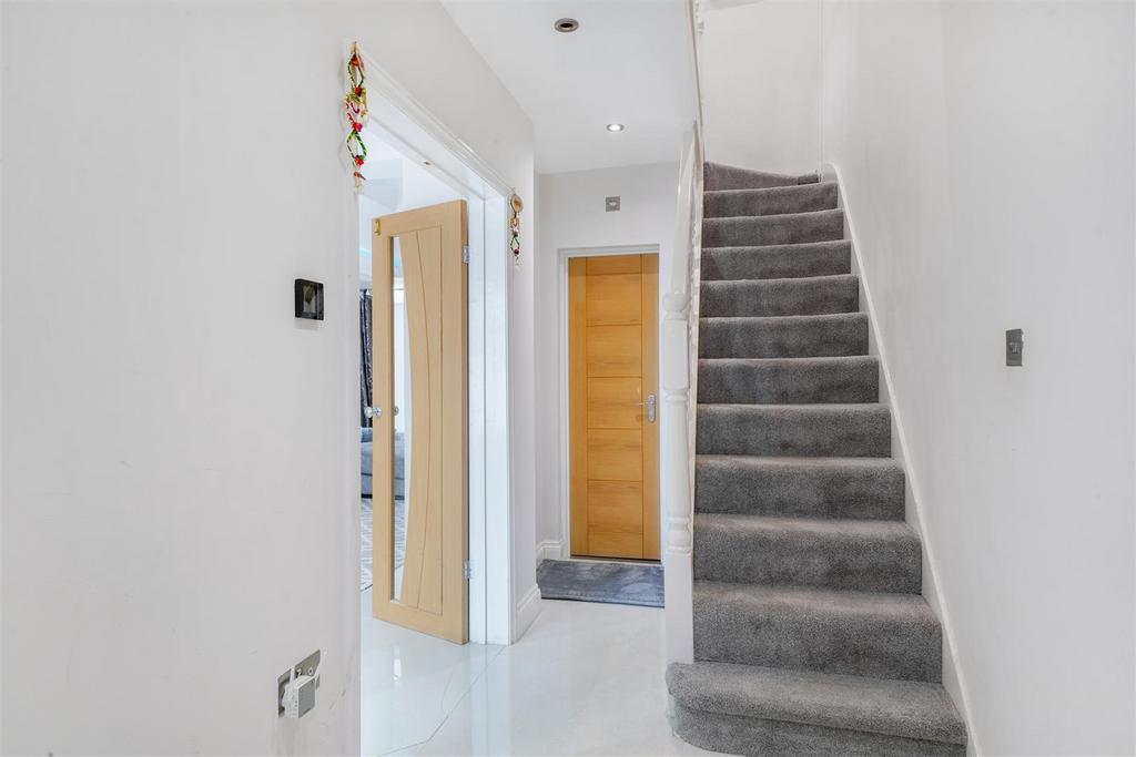 55 Bourne View - KSc Md0 AZG9 T4d BTMVOzz.jpg