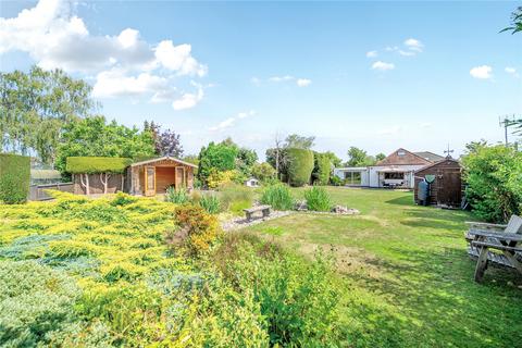 10 Downsview Avenue, Woking, GU22 9BT