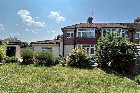 75 Highmead, London, SE18 2DH