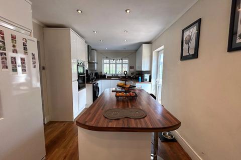 75 Highmead, London, SE18 2DH