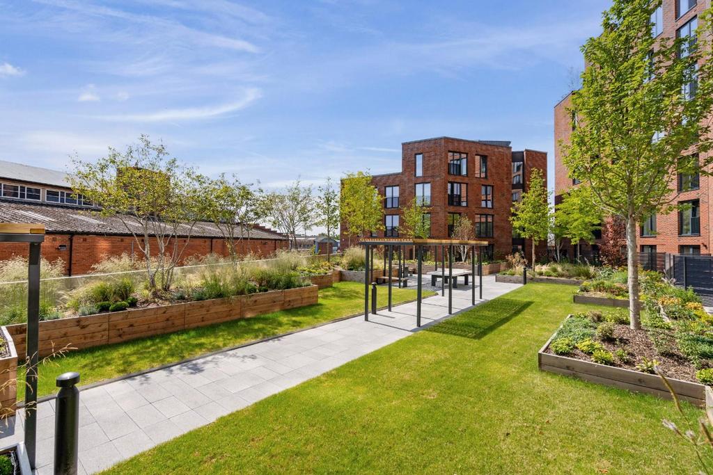 75907 Springwell-Gardens-Whitehall-Road-Leeds (31)