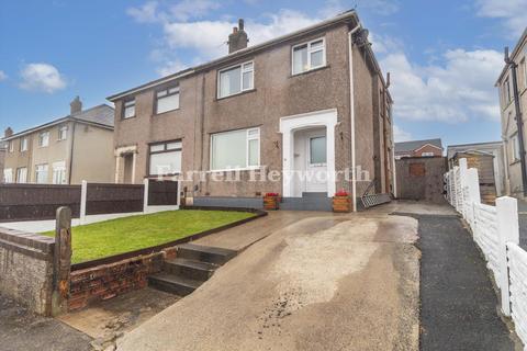 Tan Hill Drive, Lancaster LA1
