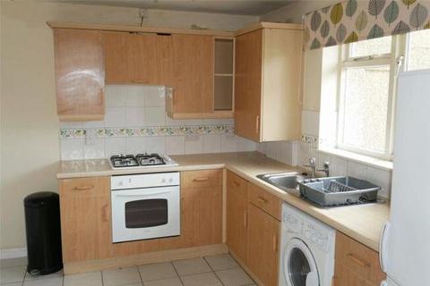 2 bedroom flat for sale, Tyersal Lane, Tyersal, Bradford, West Yorkshire, BD4