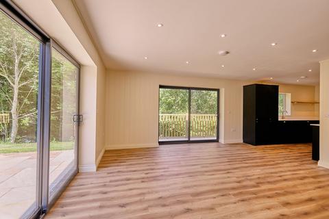 2 bedroom detached house for sale, Worsham, Witney, OX29