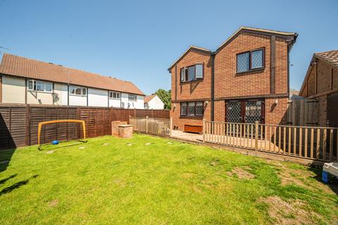 19 Kestrel Drive, Covingham, Swindon, SN3 5DP