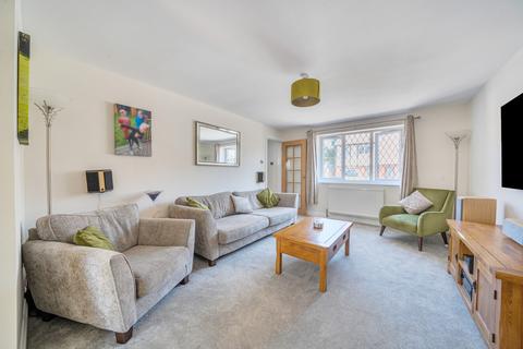 19 Kestrel Drive, Covingham, Swindon, SN3 5DP