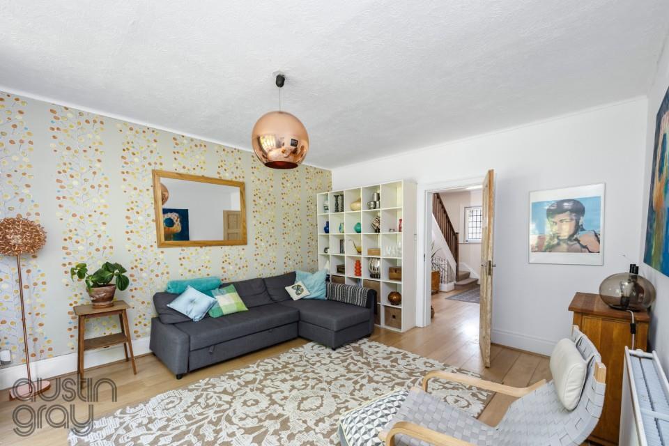 Holland Road 103-016 (Custom).jpg