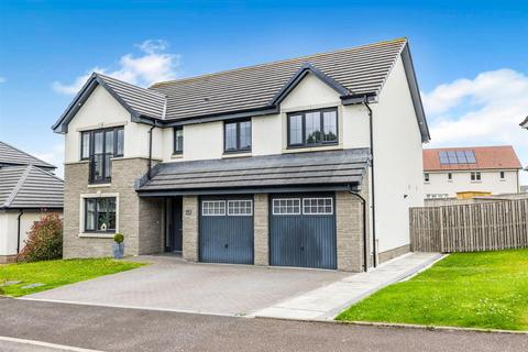 5 bedroom detached house for sale, West Kip Walk, Livingston