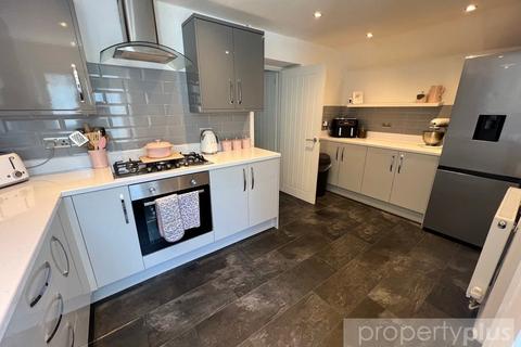 3 bedroom terraced house for sale, Hughes Street, Penygraig, Tonypandy, Rhondda Cynon Taff, CF40