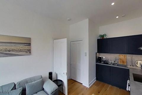 undefined, St Leonards Street, Edinburgh, Midlothian, EH8