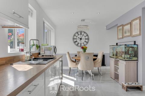 3 Springcroft Drive, Doncaster, DN5 9HG