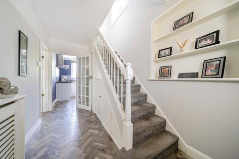 2 Everard Avenue, Bromley, BR2 7LR