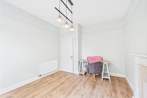 undefined, Kinnoull Street, Perth PH1