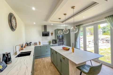 2 bedroom detached bungalow for sale, Broad View, Bexhill-on-Sea, TN39