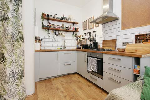 Flat 1, 30 Albion Road, Edinburgh, EH7 5QW