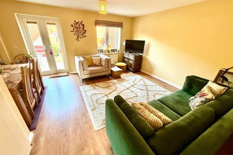 3 bedroom terraced house for sale, Morledge, Derbyshire DE4