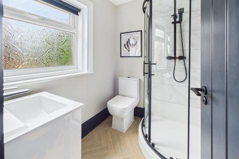 1 bedroom in a house share to rent, Dean Road, South Shields