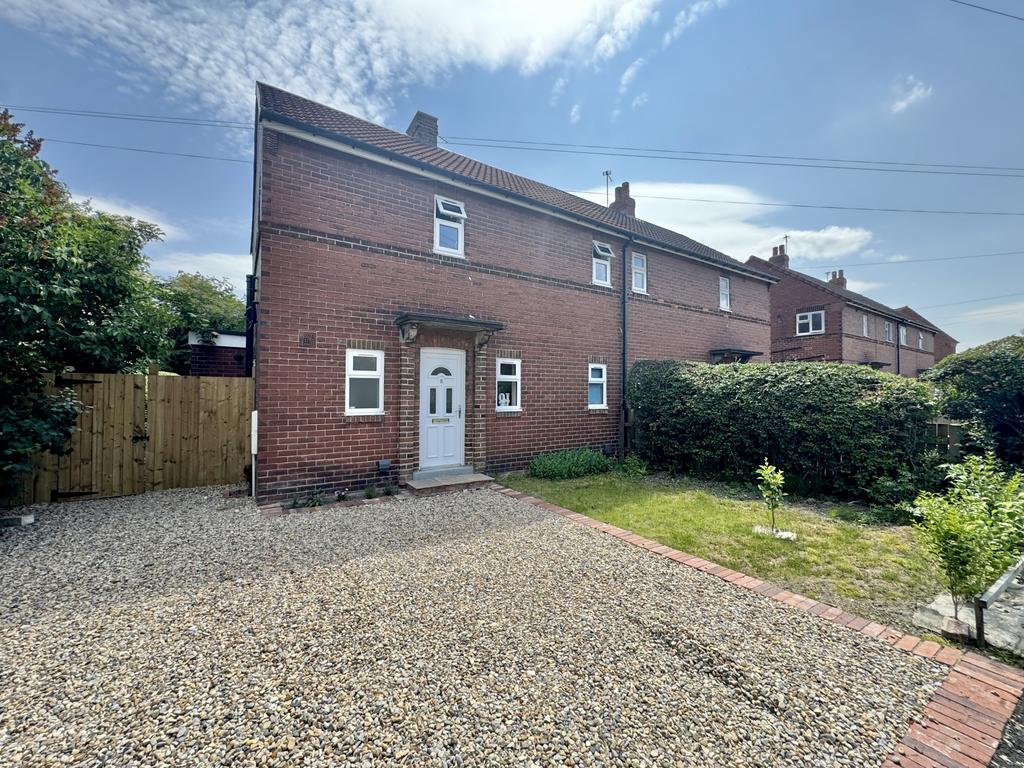2 Bedroom Semi Detached for Sale