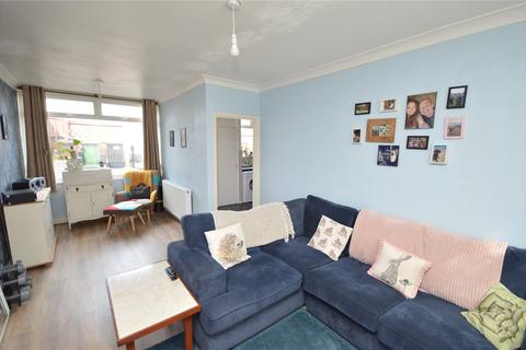 19 Heathcroft Crescent, Leeds, LS11 8UA