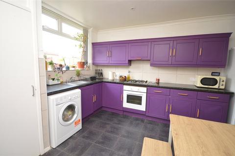 19 Heathcroft Crescent, Leeds, LS11 8UA