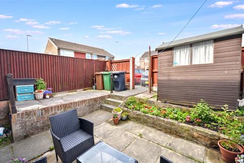 19 Heathcroft Crescent, Leeds, LS11 8UA