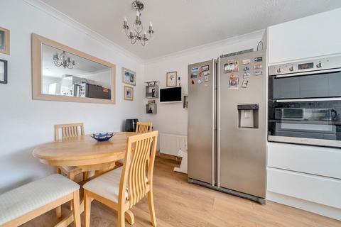 23 Trinidad Close, Basingstoke, RG24 9PY