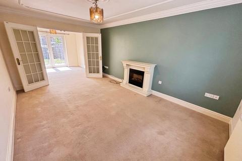 4 bedroom detached house for sale, Primrose Drive, Brandon IP27