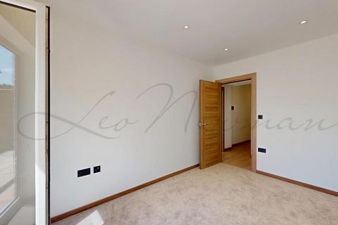 2 bedroom flat to rent, Colyton Road, London, SE22