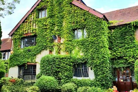 7 bedroom detached house for sale, The Avenue, Hatch End, Pinner HA5