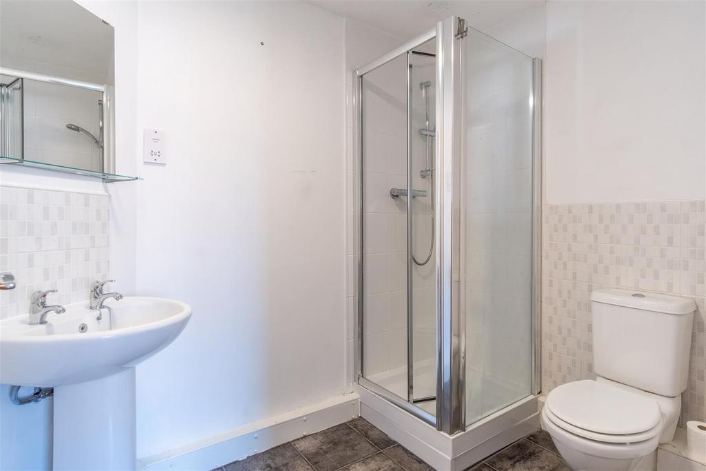 Master Ensuite