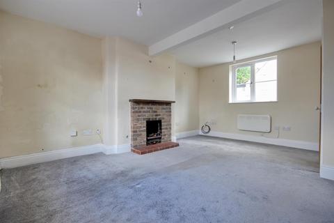 2 bedroom end of terrace house for sale, Main Street, Watton